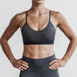NOBULL V-neck Sports Bra - Charcoal Heather Matte